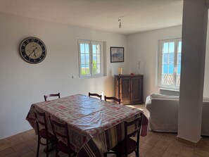 Dining - Gite V.lac (Sainte-Croix-du-Verdon)