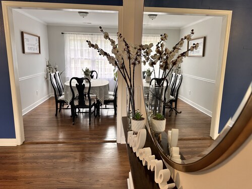 Pet Friendly Cozy & Comfy 3 BR House w Large Yard & Deck