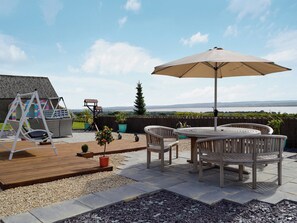 Outdoor dining - 2 bedroom accommodation in Stroat, near Chepstow (Stroat, near Chepstow)