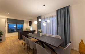 Dining - Cozy home in Kastel Stari with sauna (Kastel Stari)