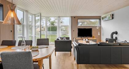 Stunning home in Sydals with kitchen