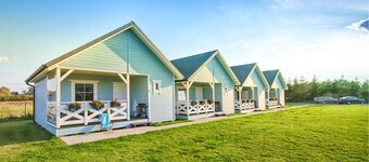 Beautiful home in Jaroslawiec with WiFi