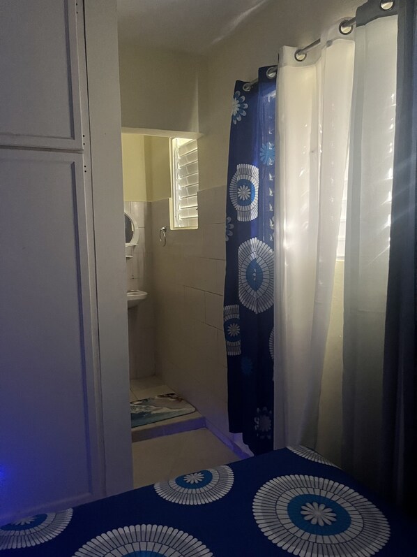 1 chambre, draps fournis