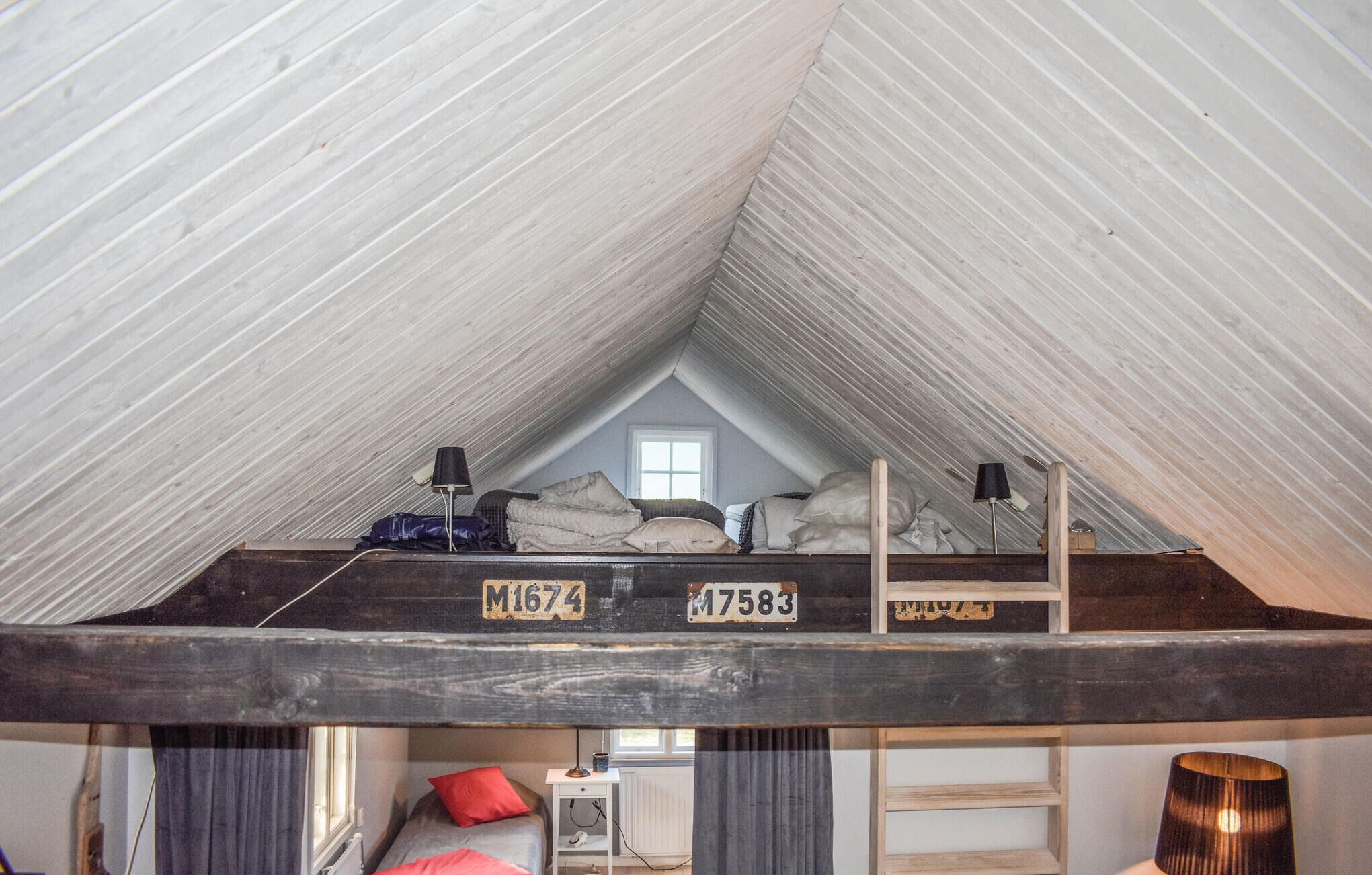 1 makuuhuone, silitysrauta/-lauta