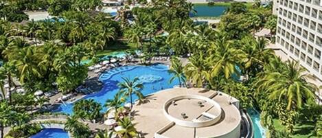 Indoor pool, outdoor pool