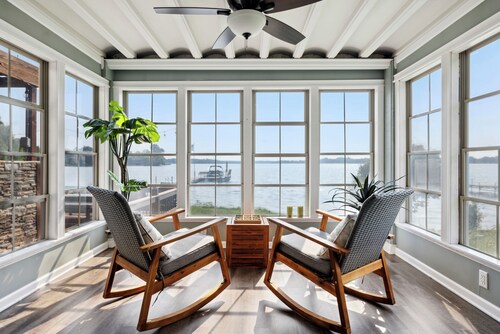 Incredible Lake Views Only Steps Away from The Water