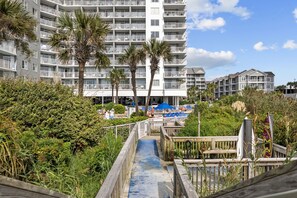 Property grounds - Enjoy the View: Updated & Remodeled SeaWatch Condo (Myrtle Beach)