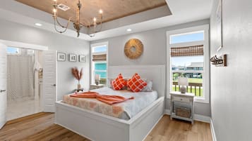 3 habitaciones, tabla de planchar con plancha y cuna de viaje