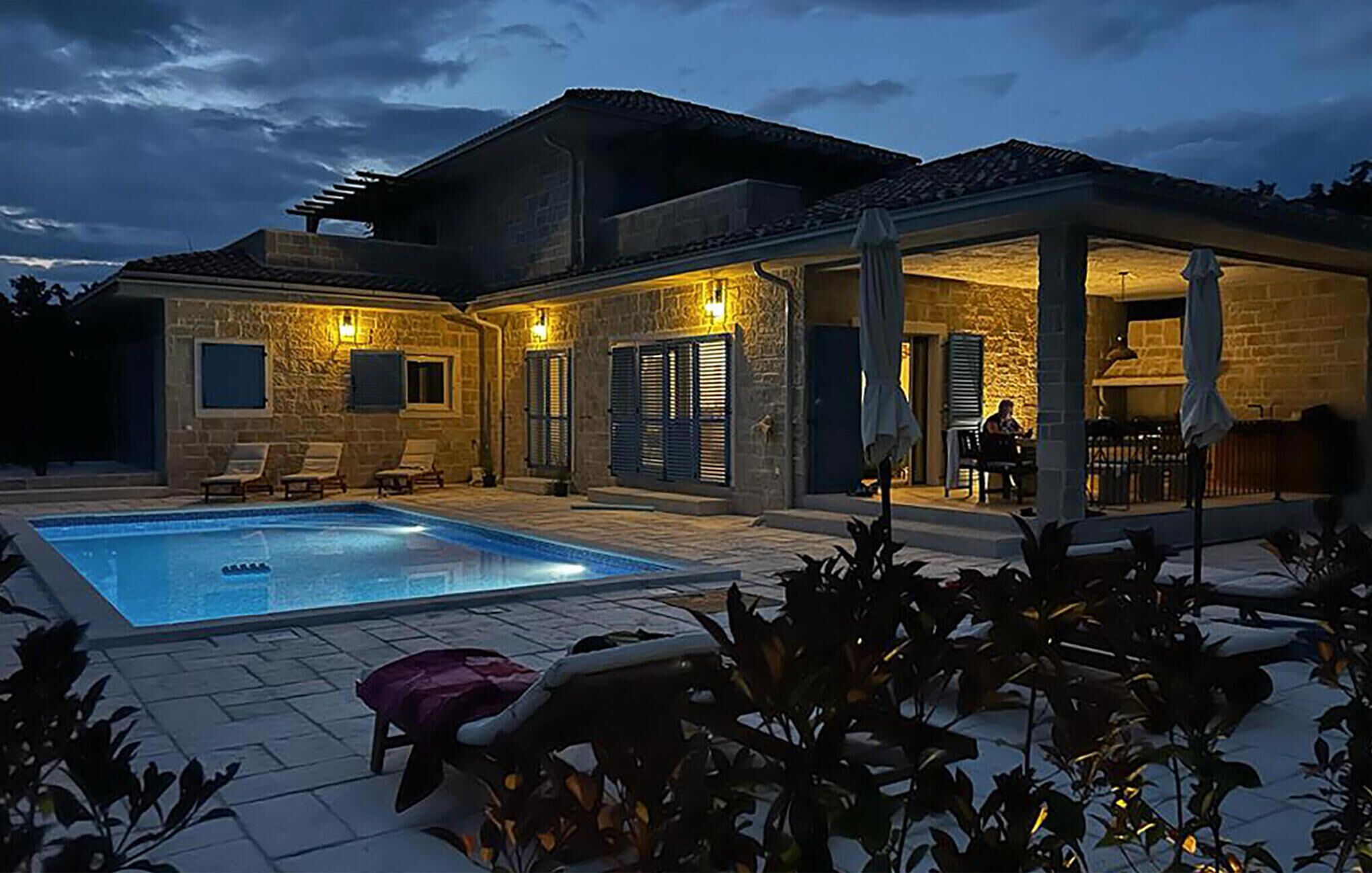 Outdoor pool, a heated pool