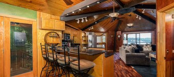 Lakeside Retreat: Unwind and Rejuvenate at our Boone Lake Rental with Hot Tub