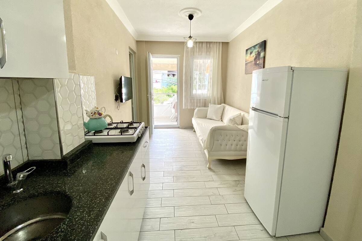 Standard Apartment | Desk, free WiFi