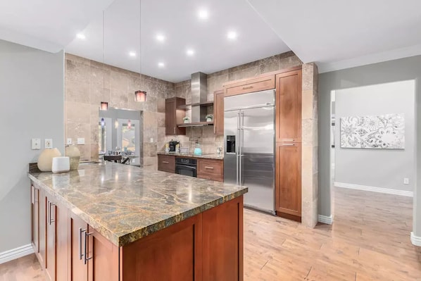 Private kitchen