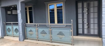 Exquisite and family friendly 3-bedroom apartment w/hot tub