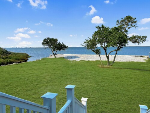 Cedar Island Bay ~ Great Sunrises & Water Views ~ Quiet Setting ~ ADULTS ONLY!