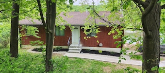 Red Cabin Lake House with Amazing Views!