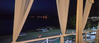 Residence "Gli Etruschi".....charming on the lake - Breathtaking view!