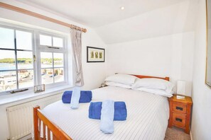 House | 3 bedrooms - Mulberry Cottage Coastal Holiday Home (Cowes)