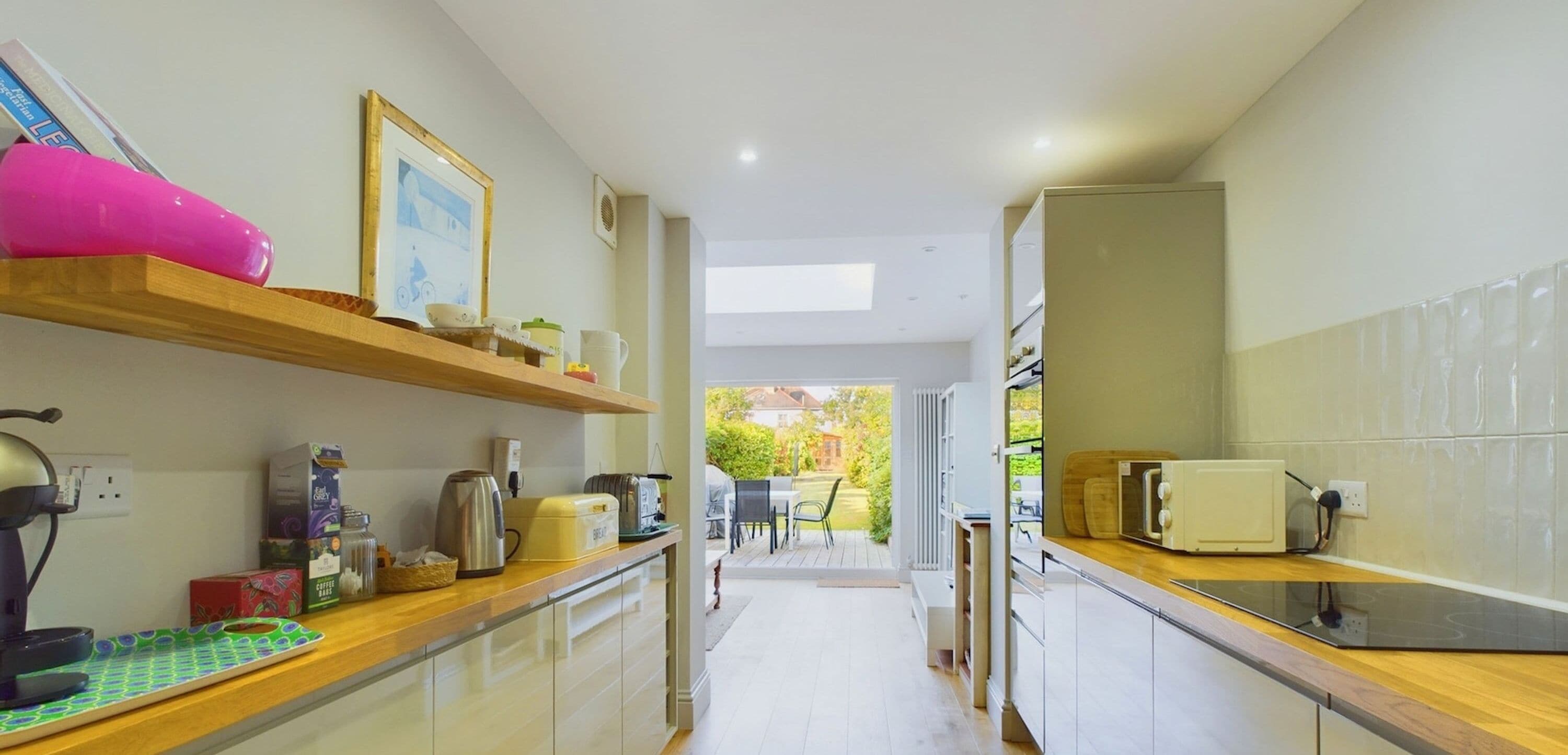 Nhà | 4 phòng ngủ, bàn 