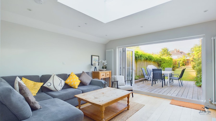 Blackberry Cottage Bembridge Accessible Coastal Holiday Home