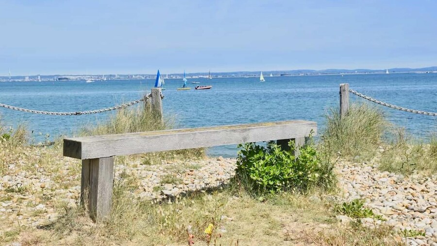 Solent Landing No 12A - Beachfront
