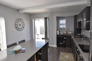 Hus | 2 soverom og skrivebord