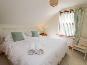 3 bedrooms, individually decorated, individually furnished, free WiFi - The Clove (Haverfordwest)