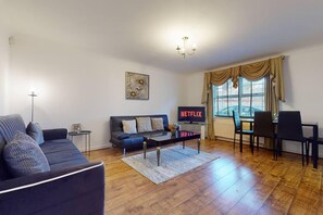 Apartment | Living area - Stunning 2-bed Apartment in Grays (Grays)