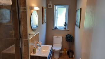 House | Bathroom