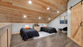 4 bedrooms, WiFi, bed sheets