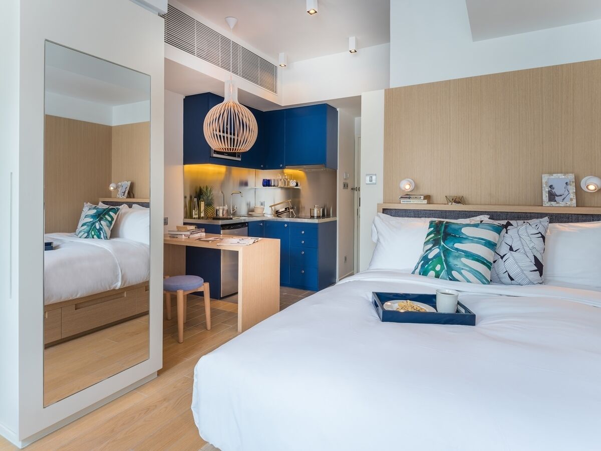 Design-studio | Tallelokero huoneessa, työpöytä, pimennysverhot, ilmainen Wi-Fi