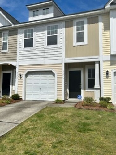 Cozy little Townhouse 7 minutes from Carowinds