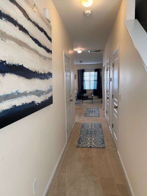 Interior - Cozy little Townhouse 7 minutes from Carowinds (Charlotte)