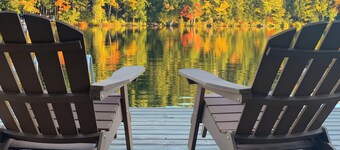 Winter Escape Stunning 5 Bedroom LakeHouse with 3 King Beds, Arcade