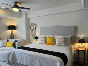 Iron/ironing board, free WiFi, bed sheets