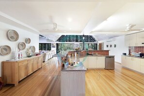 Luxury House | Private kitchen