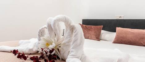 2 bedrooms, iron/ironing board