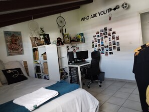 3 bedrooms, iron/ironing board, WiFi, bed sheets - Villa Proche de la Plage et de Tous Commerces (LES TROIS ILETS)