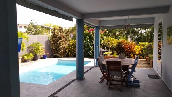 Outdoor pool - Villa Proche de la Plage et de Tous Commerces (LES TROIS ILETS)