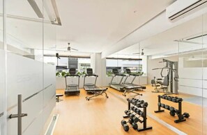 Fitness facility - ACROSS THE STREET FROM OCEAN! Stunning Condo with Private Pool/patio (Bucerías)