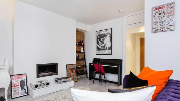 Unclassified image, 1 of 19, button - Sophisticated Soho Apartment London (London)