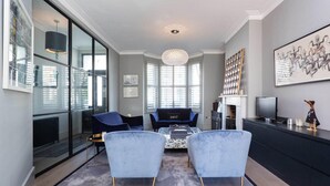 Unclassified image, 5 of 27, button - Balham Boutique Apartment London (London)