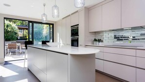 Unclassified image, 3 of 27, button - Balham Boutique Apartment London (London)