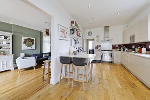 5 Schlafzimmer, Internetzugang