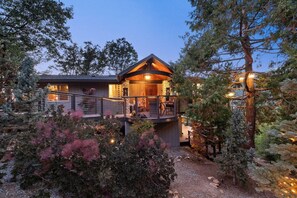 Exterior - Enchanting, Secluded Idyllwild Home w/ Dramatic Views & Hot Tub! Pet Friendly!! (Idyllwild-Pine Cove)