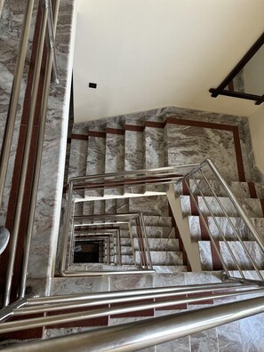 Handrails in stairways - Grand Yak Boutique Hotel (Kathmandu)