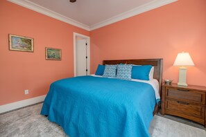 5 bedrooms, desk, iron/ironing board, travel cot