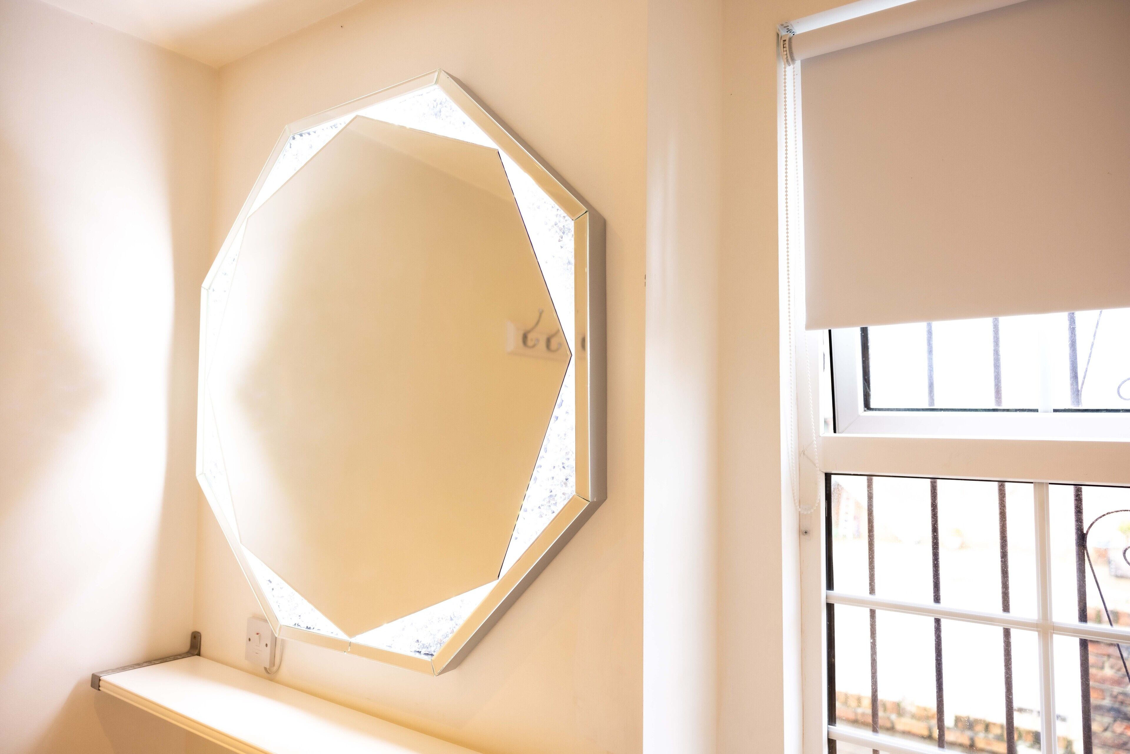 Double Room 6 | Bathroom | Shower, rainfall showerhead, hair dryer, towels