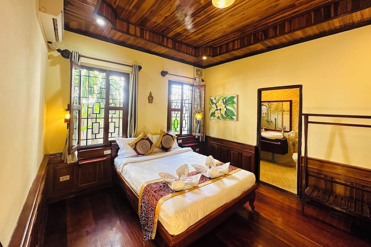 Kamar Double Deluks | Seprai katun Mesir, seprai premium, selimut bulu angsa, dan busa memori