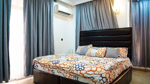 2 Schlafzimmer, Schreibtisch, kostenloses WLAN, Bettwäsche