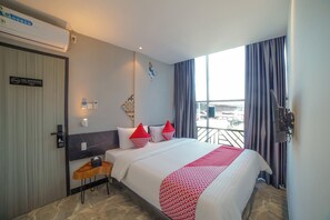 Free WiFi, bed sheets